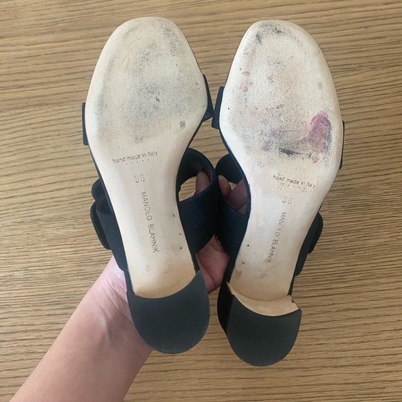 MANOLO BLAHNIK Titubanew 50 buckled suede sandals - Picture 11 of 11